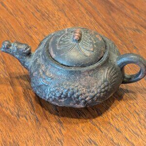 ASIAN Chinese Dragon Teapot Figurine YIXING Clay Pot From China Asia
